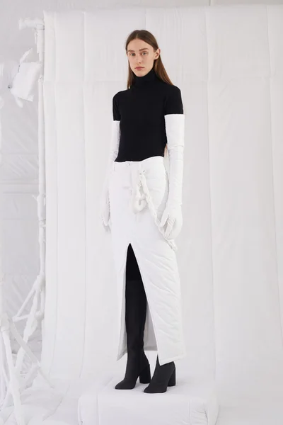 Look 15